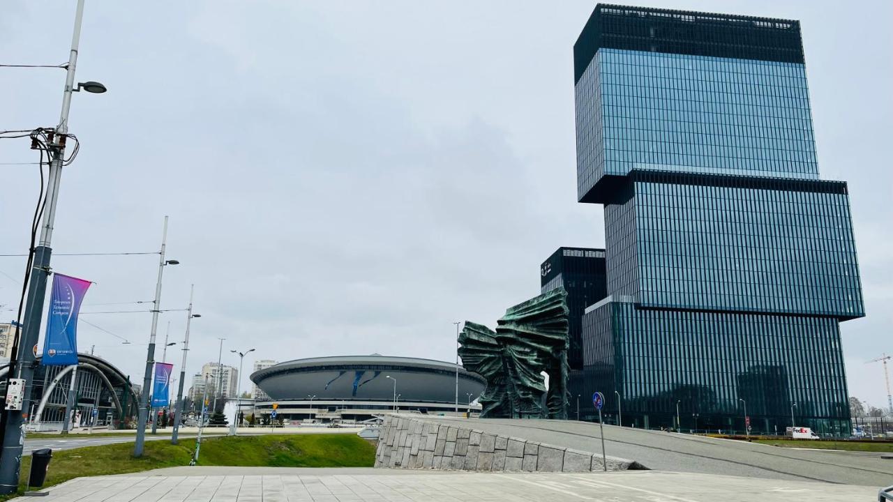 Apartament Z Widokiem Na Spodek Katowice Esterno foto